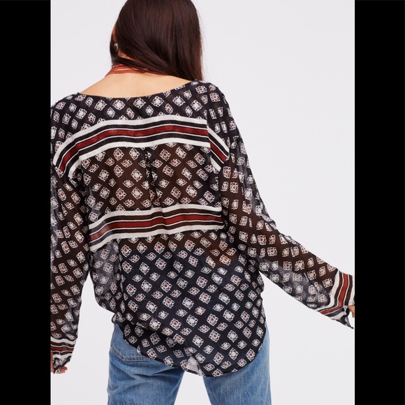 Free People border Print Peasant Top - Picture 3 of 11
